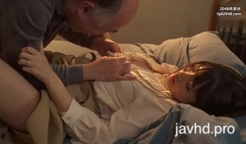 ông xã đi vắng vợ yêu bị lão già nhà cạnh bên hiếp suzu harumiya